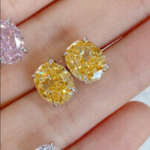 New Sterling silver diamond stud earrings - Picture 3 of 3